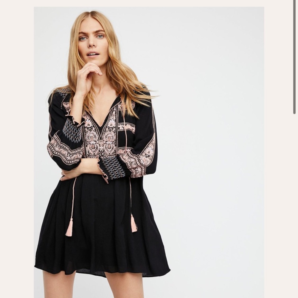 Free people wind willow embroidered dress size small